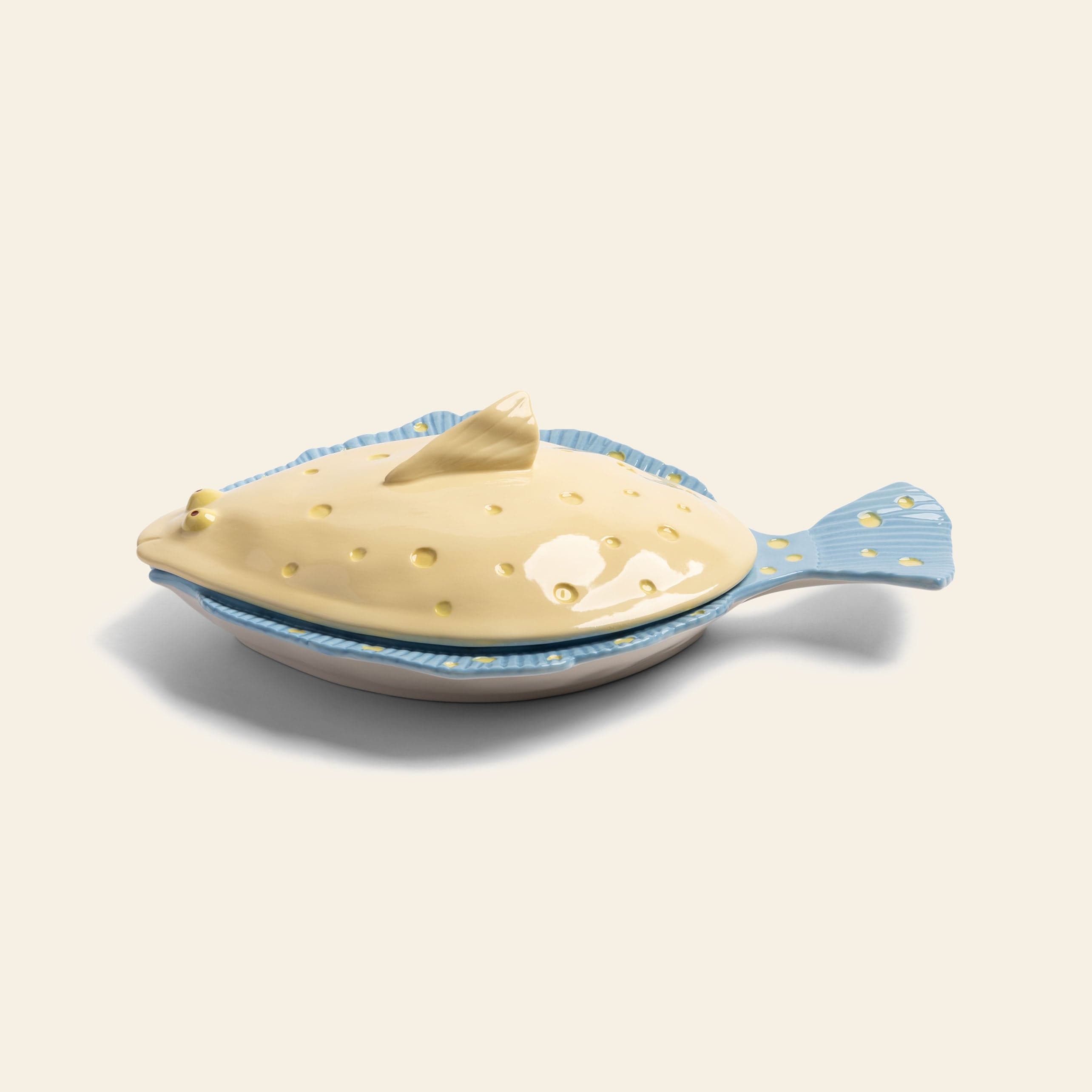 Tessel & Co. Plaice Tureen - Yellow view 2