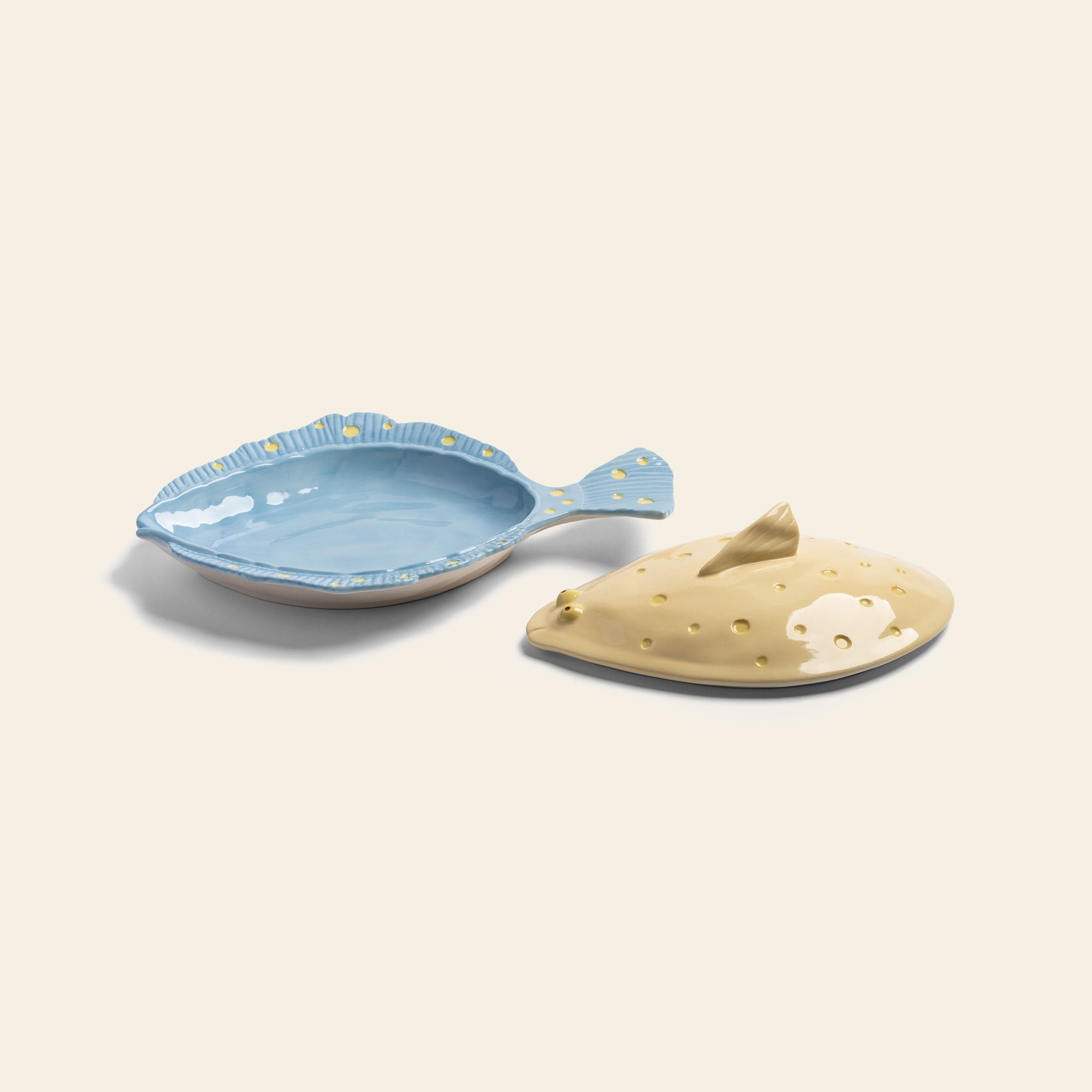 Tessel & Co. Plaice Tureen - Yellow view 3