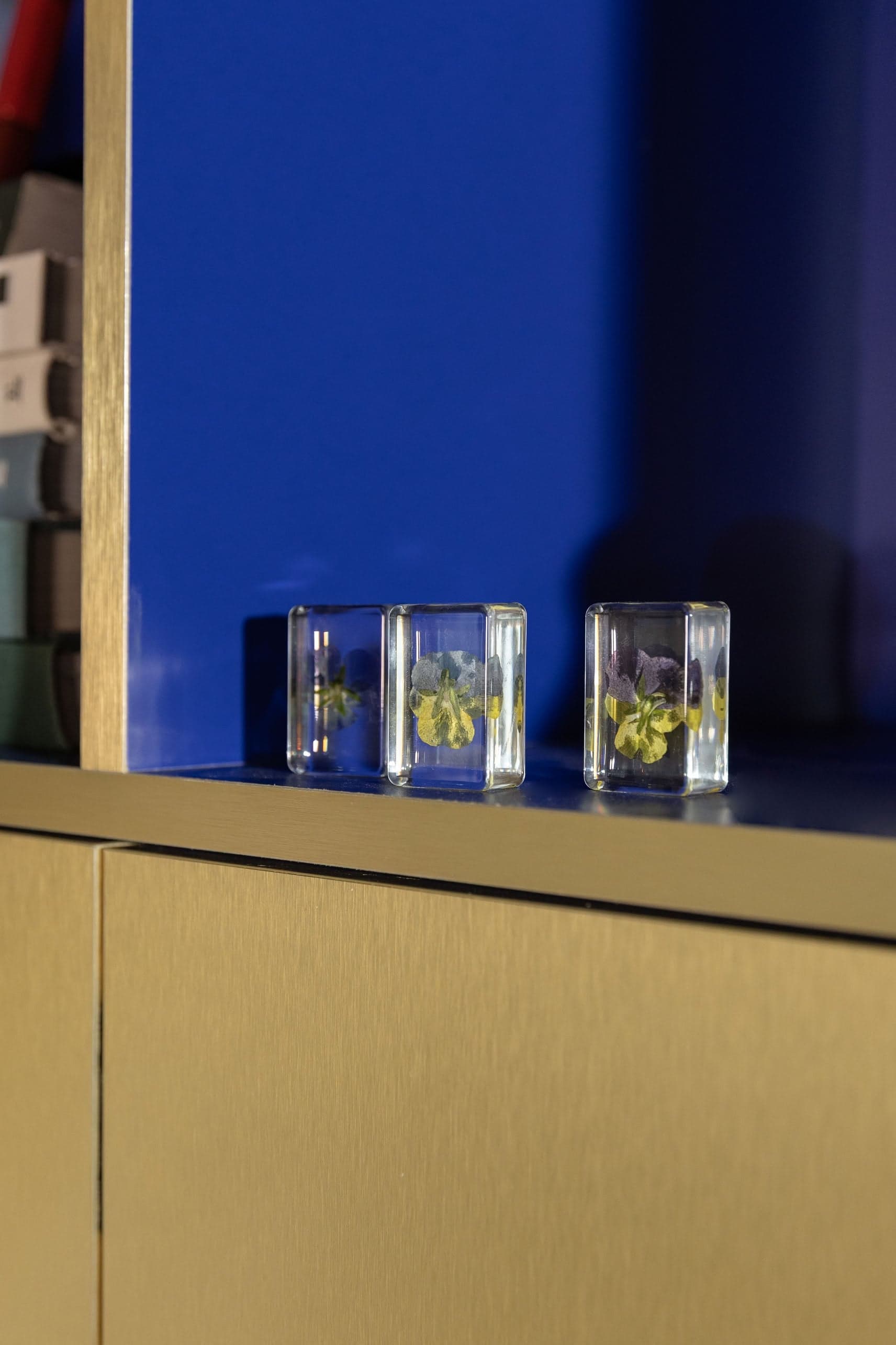 Tessel & Co. Violet Cube view 5